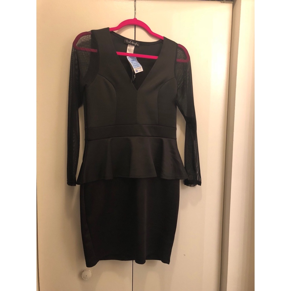 Black Mini Peplum Dress w. Mesh Sleeves ✨